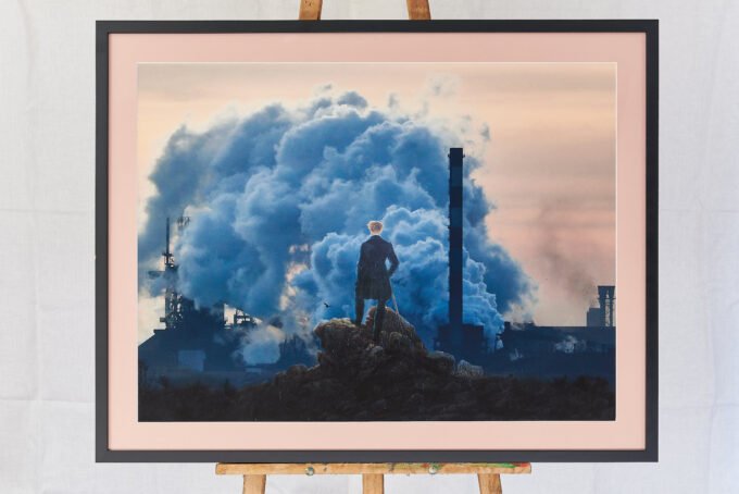 Wanderer above the sea of fog - Image 2